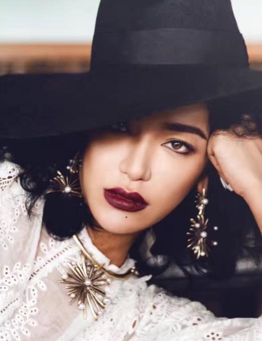 江映蓉|超女冠军江映蓉，12年捧不红的真相