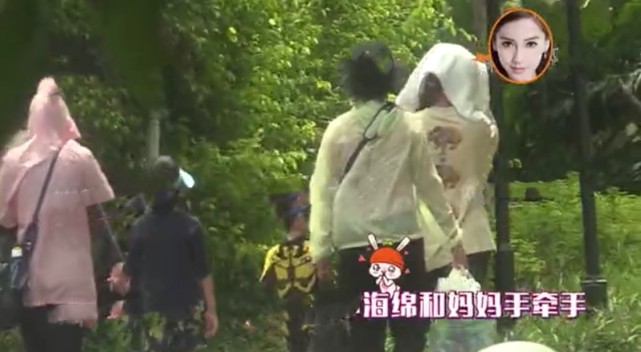 小海绵|Baby带儿子游三亚，小海绵闹脾气惹妈妈批评，同行富婆闺蜜身份曝光