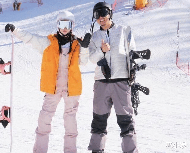 李小璐|李小璐大方公布恋情？男方是一名主持人，李小璐爸爸表示支持