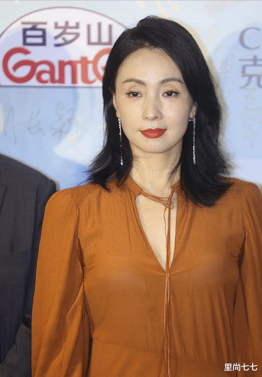 爱上特种兵|白玉兰酒会，童瑶脖颈前倾得厉害，谭松韵成熟，热扎依萝卜腿抢镜