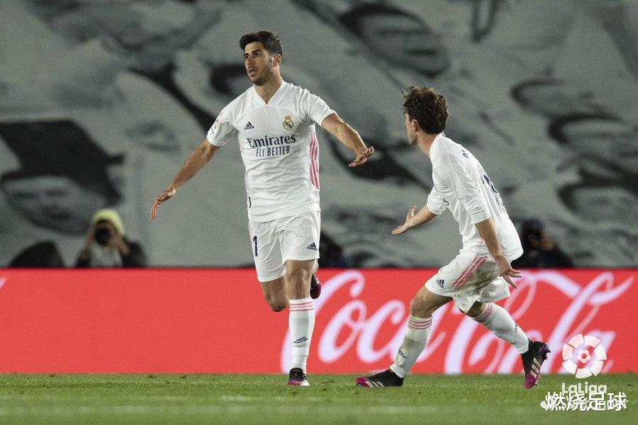 皇家马德里|2-2！皇马不胜无缘登顶，1分钟天堂到地狱，西甲争冠变让冠