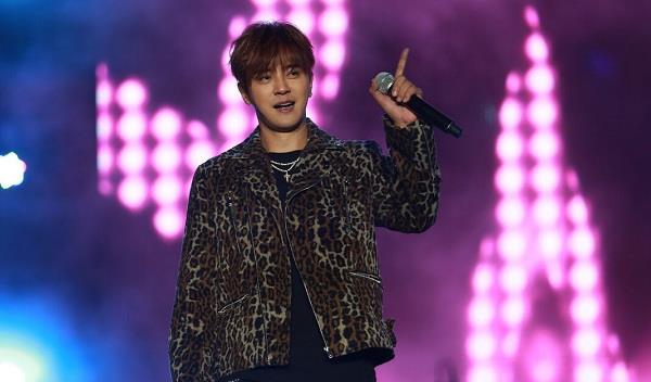 罗志祥|罗志祥登台人气不减，面对观众差点哭了，大方回应“回内地发展”