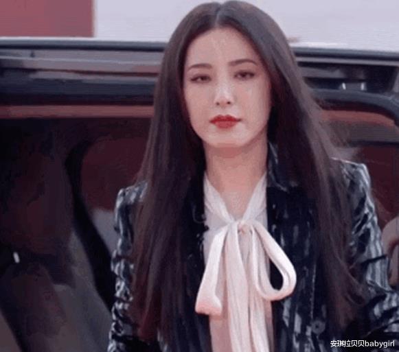 曾黎|45岁的曾黎终于靠浪姐火了! 黑长直气质绝了，不愧是中戏第一美!