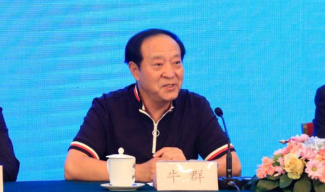 牛群|2018年常宝华去世，葬礼上侯耀华带头鼓掌牛群缺席，两人有何恩怨