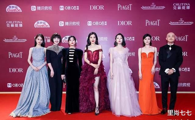 关晓彤|上影节红毯，殷桃高调秀性感，张子枫水桶腰抢镜，关晓彤又失手