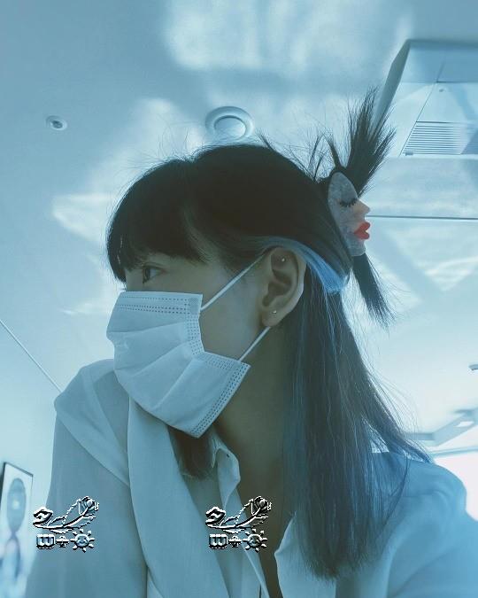 少女時代金泰妍，用口罩遮住的小臉，美麗滿級的造型-圖3