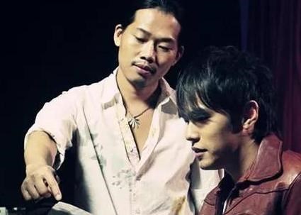 周杰伦|周杰伦女儿正脸罕见曝光！一头棕色长发超浓密，鼻子立体像外国人