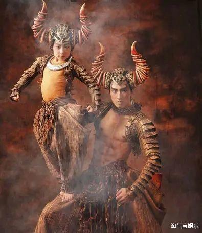 春晚|杨丽萍舞蹈被春晚节目组“毙掉”，晒出造型照后，网友：可惜了