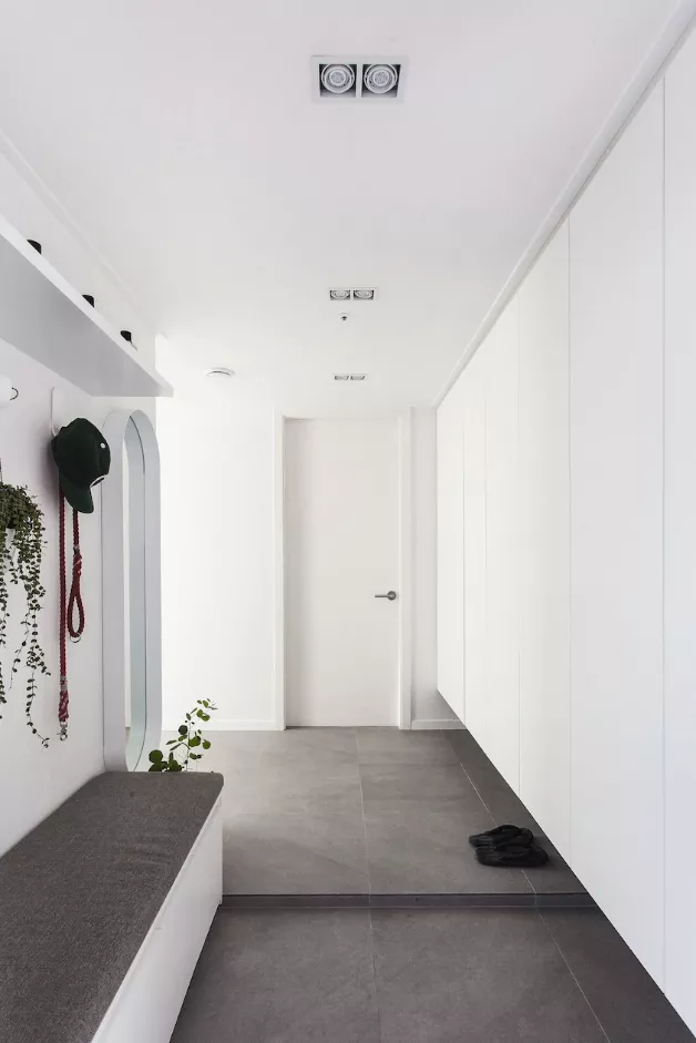 130㎡二手房改造,打造多功能极简大宅