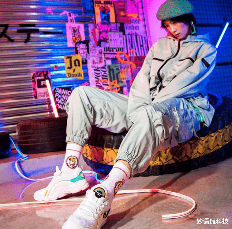  野性消费之后，鸿星尔克掉粉10.7万，网友们为何不买了？