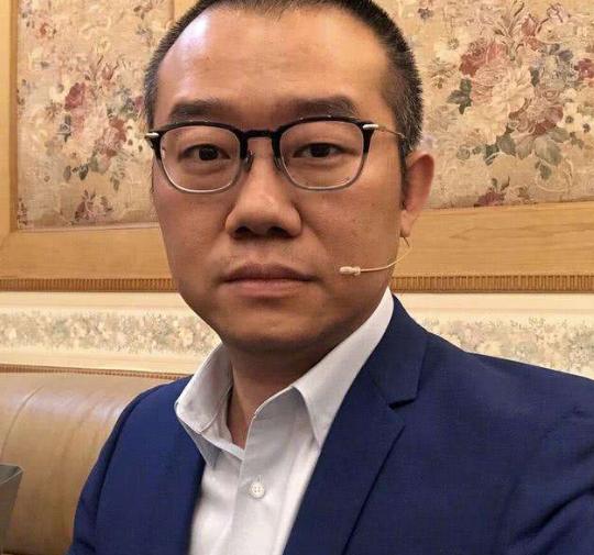 涂磊|涂磊直播带货突然翻脸，怒斥女助理不懂规矩：再有下次直接出去