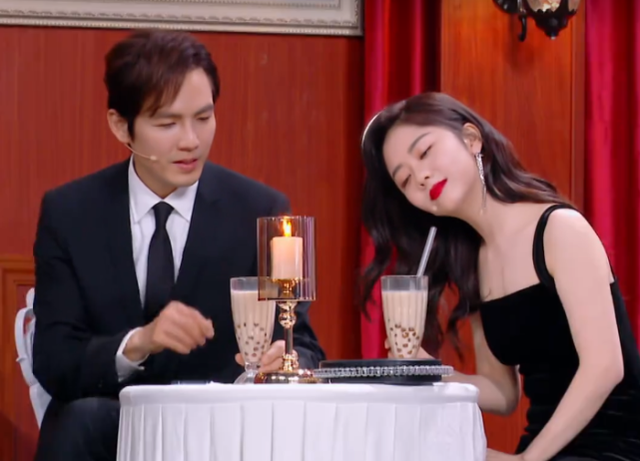 谭松韵|谭松韵的发量到底有多厚看到钟汉良随手给她扎的丸子头，羡慕了