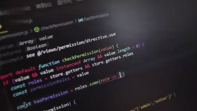 熊大家的大熊 97 年中专厂弟靠自学写代码月入过万，当下社会年轻人还能翻身吗？