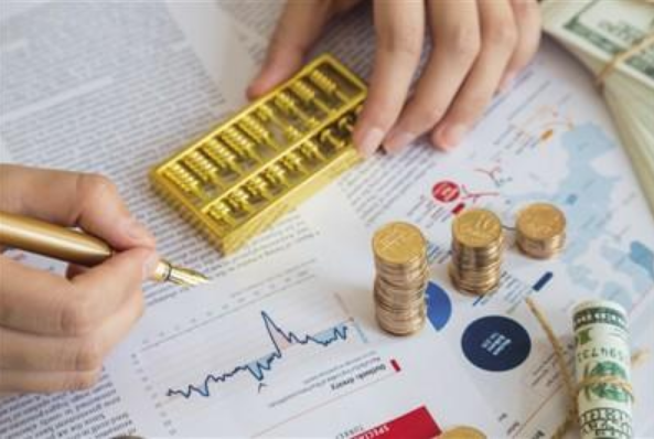 芒格 未来想赚钱真的很难吗？97岁富豪：想赚钱需记住这两种模式