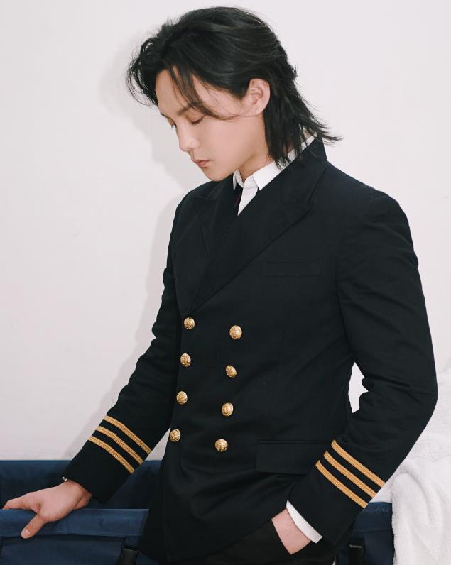 蛋白质|尹正减肥后日渐“姨化”，侧颜撞脸金星，这还有谁认得出