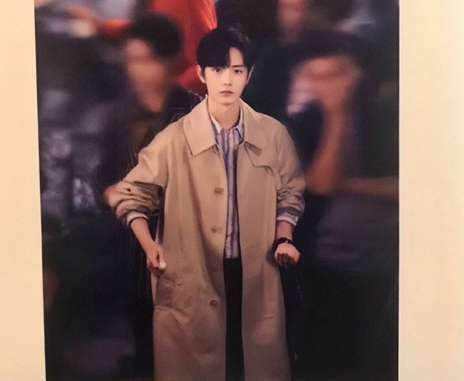 肖战|肖战一件衣服穿多年,每个角色不同气质成限定版,粉丝却在看质量