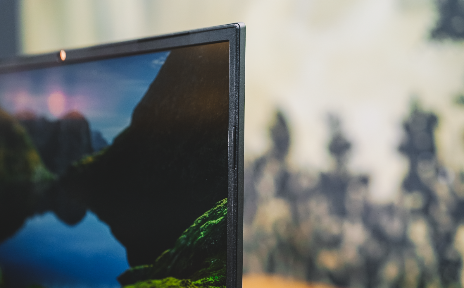 CPU|炫龙M7-E8S3首发上手评测：5800H+3070香不香？能忍住不冲？