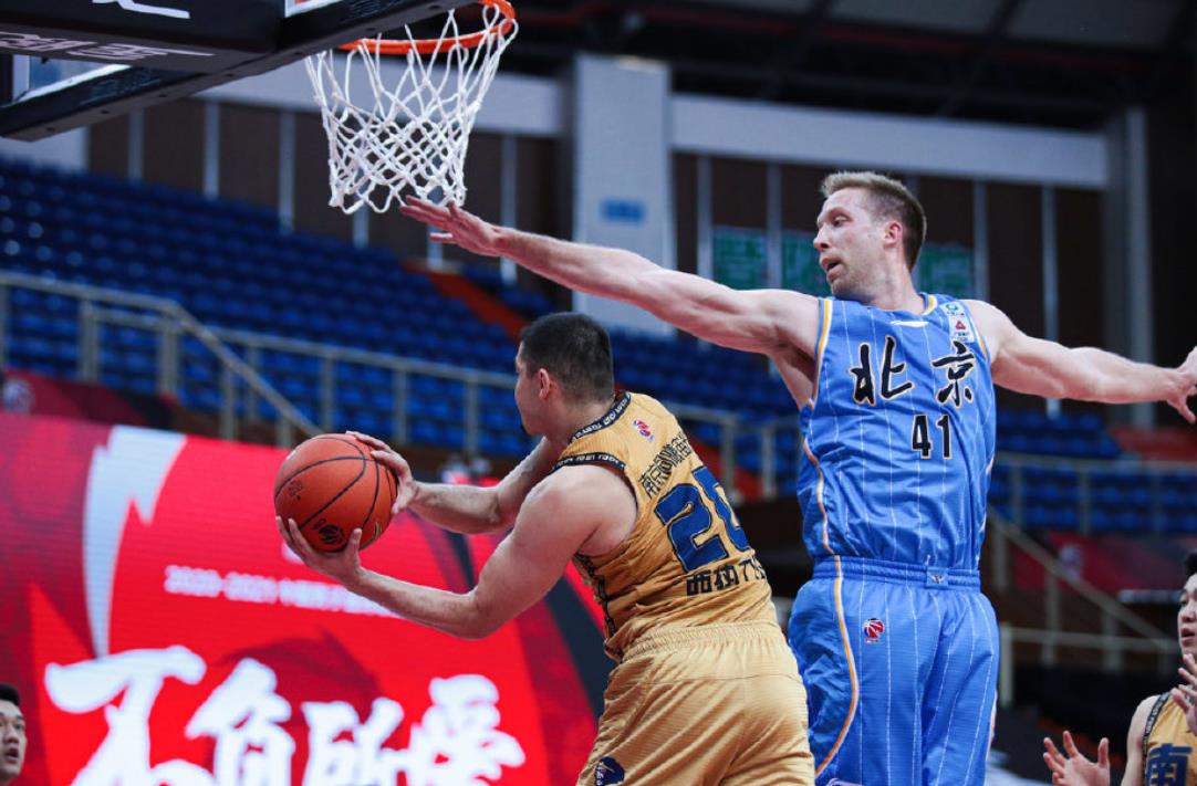 雷蒙|83分，88分！北京首鋼重回正軌，光頭教練果然有一套，雷蒙+32
