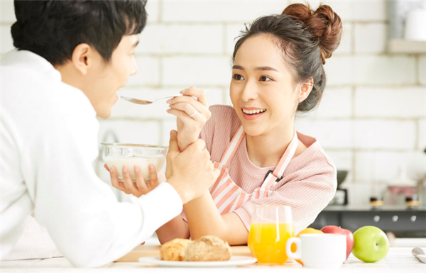 明月的小清风 怀孕时丈夫提出AA制生活，老家房子拆迁，丈夫却说：房和钱都要