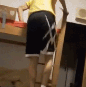 萌萌萌说|白素贞飞行的时候为什么要把一只手往前伸?哈哈哈哈原来是这样~