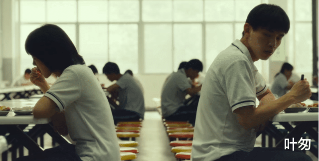 电影|与日版相比，翻拍的《五个扑水少年》输在哪里？