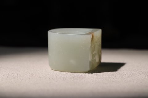 和田玉籽料|扳指>螭龙勒子