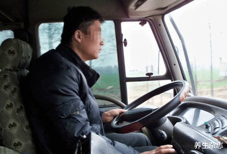 枸杞|40岁大哥每天一杯枸杞水，不幸瘫痪，医生：常喝无异于“自残”，趁早扔