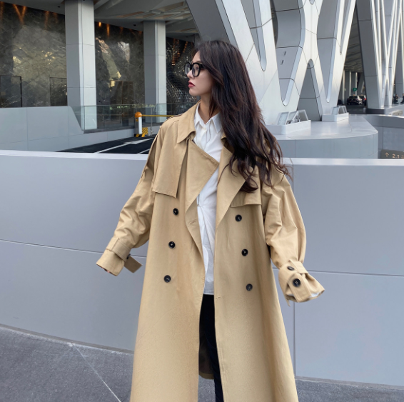 于时为伴 今年的秋装记得买它，气场强大风格多变，时髦高级！