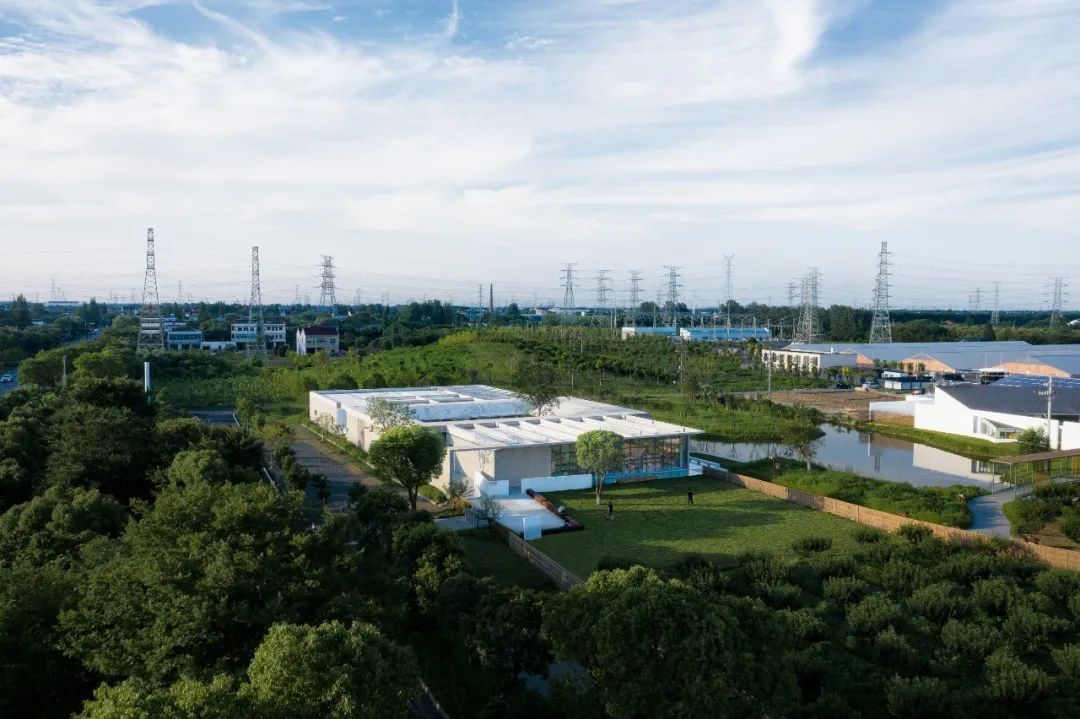 月亮|湖-廊-院-廊,石湾猪舍里展厅