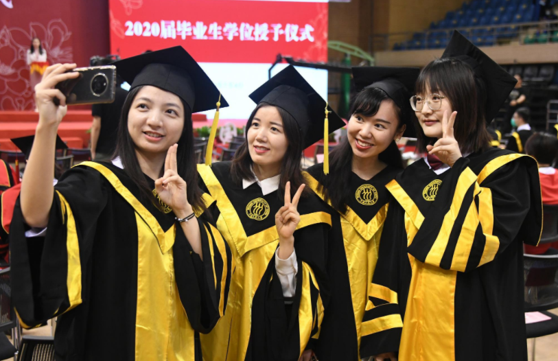 第一名|中国人民大学再次出手，对13名学生给予退学处理，可惜但并不可怜