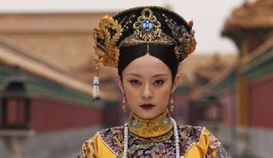 情窦初开的青春|饰演过皇后的四位女星：董洁气场不够强，她才是真正的母仪天下
