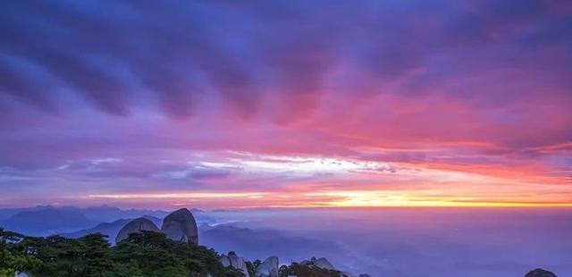 天柱山 天柱山风景区：光影之美始于晨
