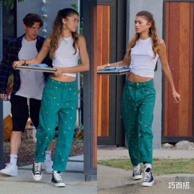 巧百搭|荷兰弟女友衣品怎么样?低调简约是主旋律,笑起来是真的很美