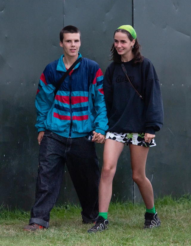 大表姐的时尚圈|贝克汉姆小儿子眼光真好,女友颜值够出众,这没给小贝“丢脸”