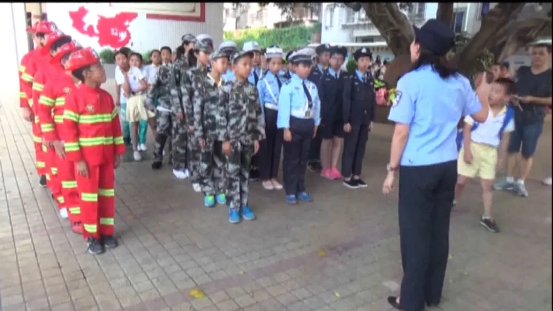 新罗TV 文武双全“铁娘子”，超能女警绽芳华！