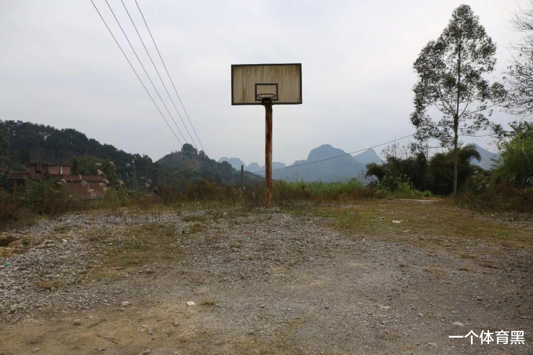 骑士队|NBA球员能有多“穷”？底薪合同已算土豪，有人年收入127块