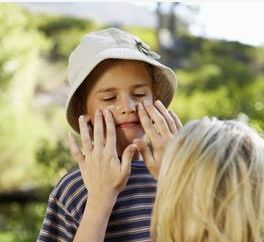 拓慧智元|与自闭症孩子相处，父母首先要学会的是情绪管理