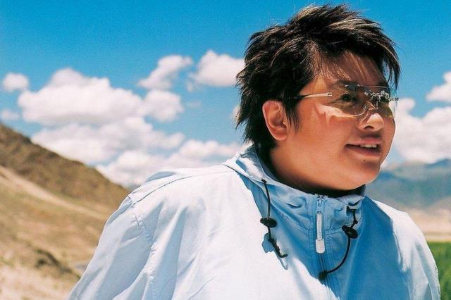 韩红|韩红称自己年轻时是校花，都以为她在开玩笑，看完照片后我信了