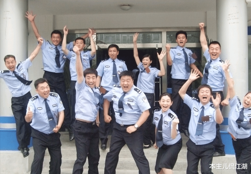 洪剑涛|洪剑涛：24岁和初恋结婚，48岁出轨已婚女，和妻子离婚又复婚