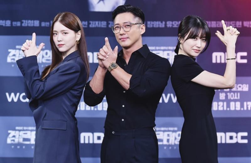 黑色太阳|《黑色太阳》已落山，朴河宣戏份货不对板，幸好回家还有贤夫安慰