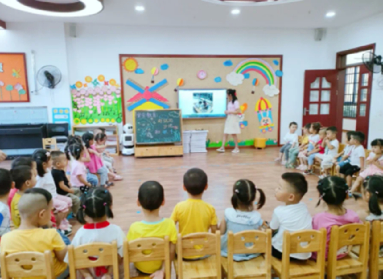 贝贝豆育儿课堂|孩子不愿去幼儿园,是亲子依恋关系好?别在错误理解了