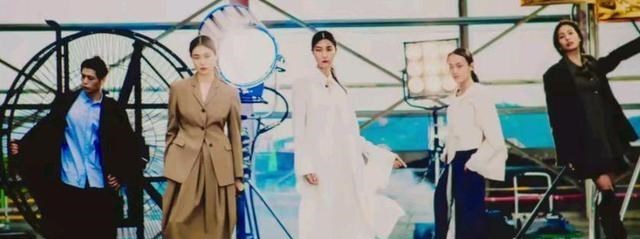 宋慧乔|先同床再了解：宋慧乔、张基龙的《现在正在分手中》首播噱头很足