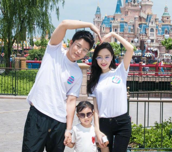 舒淇|有种整容叫离婚1年：李小璐还是原来的她，贾乃亮却令人不敢认