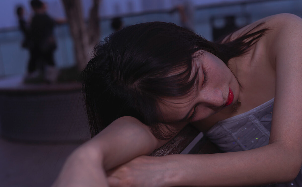 羞羞的小炮手|妻子不在家，我和漂亮的女保姆在一起，体会到了幸福的感觉