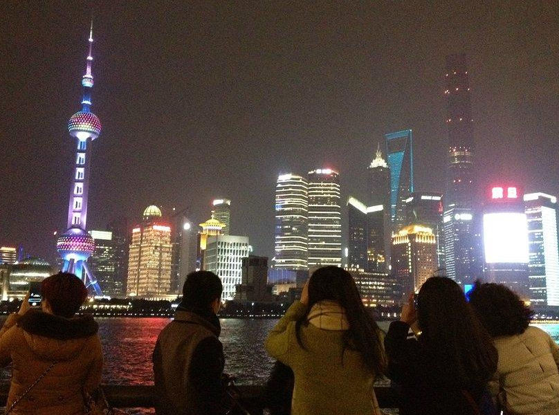 凌晨2點的上海街道，三個美國人表示不可思議：難道出現幻覺瞭？-圖4
