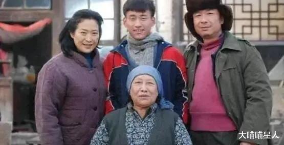 “刘星姥姥”2.6万买下一套四合院,30年后四合院成了她的噩梦