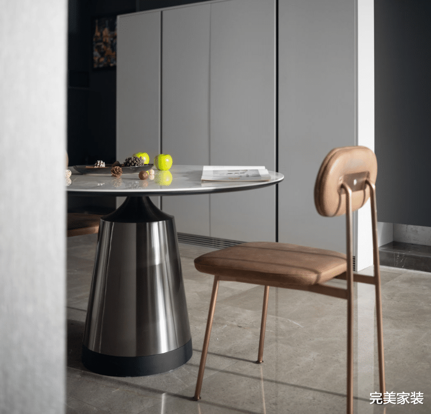 灰蓝装点大空间,简约元素渲染家居,融合成独特的现代风格