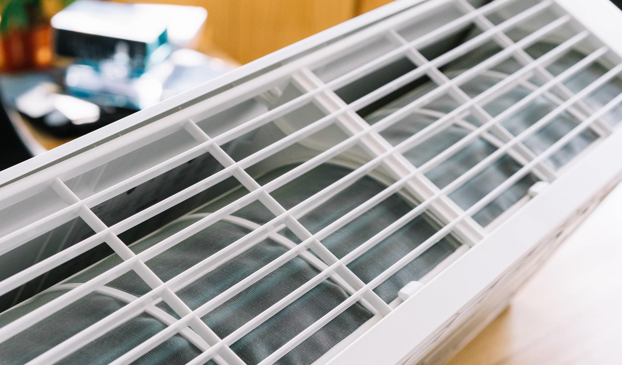 花间语录|我家厨房空调使用三年的感受：前期很爽，后期很崩溃