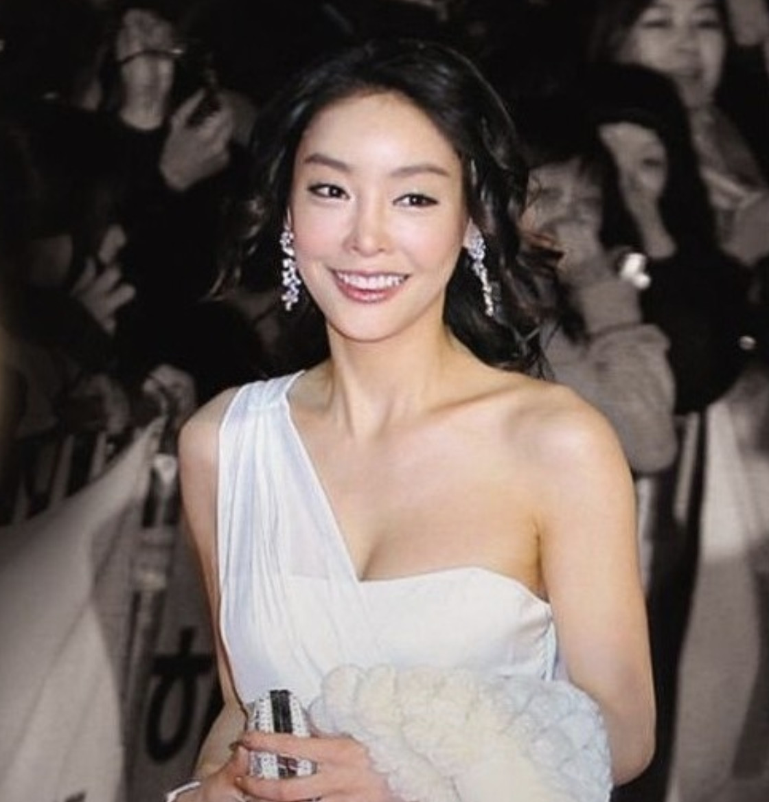 张紫妍|张紫妍：被高层凌辱到自尽的韩国女星，事发十年后，惨剧仍在上演