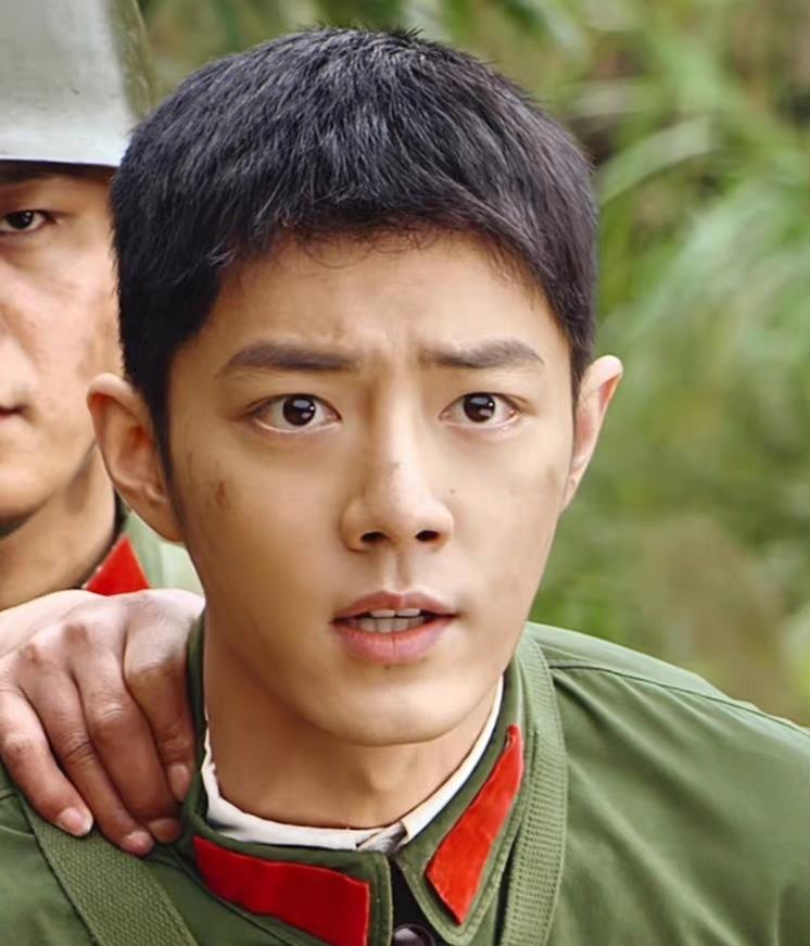 肖战|光明日报称赞《王牌》！网友：正主肖战厉害，粉丝才有底气